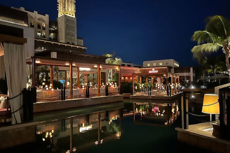 Flamingo Room by tashas